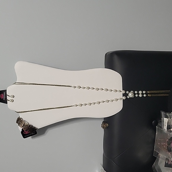 Paparazzi 8 piece Brass bundle - Picture 8 of 13